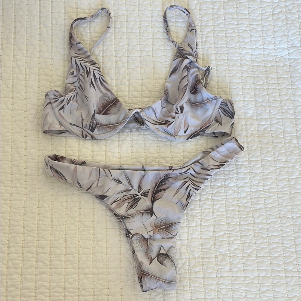 Mikoh bikini. Bottoms size L, top size M